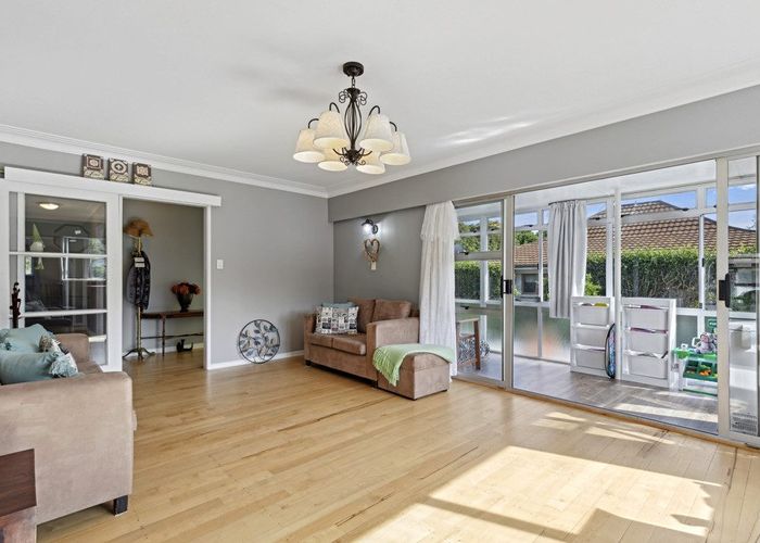  at 14 Dennis Avenue, Hillpark, Auckland