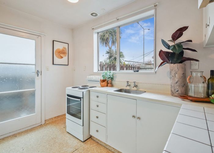  at 1/101 Brougham Street, Addington, Christchurch City, Canterbury