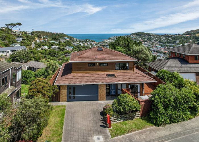  at 5 Bay Lair Grove, Island Bay, Wellington, Wellington