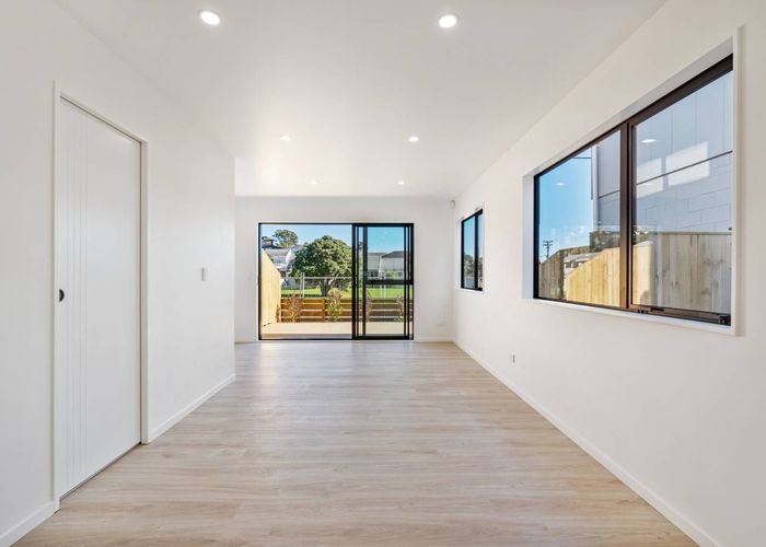  at 94B Bay Street, Red Beach, Red Beach