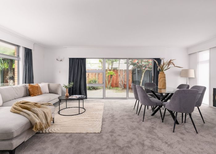  at 2/17 Tudor Avenue, Ilam, Christchurch