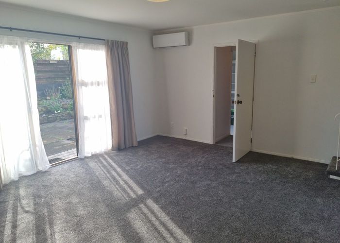  at 4/3 Akehurst Street, New Lynn, Waitakere City, Auckland