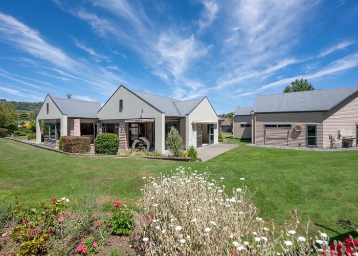  at 6 Flaxen Way, kinloch
