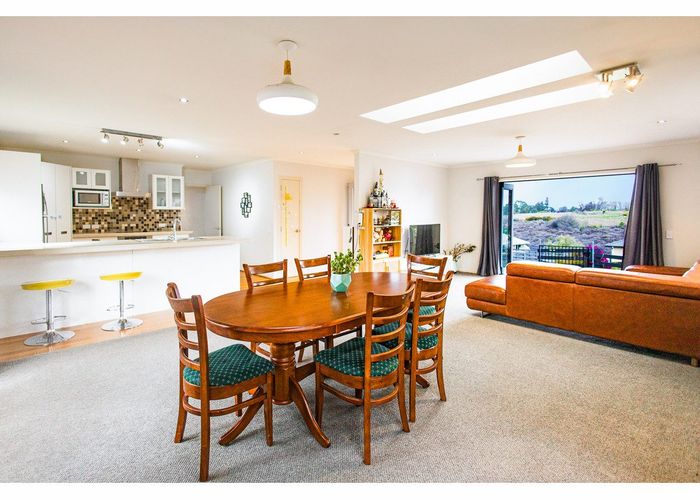  at 6 Lachlan Place, Marchwiel, Timaru