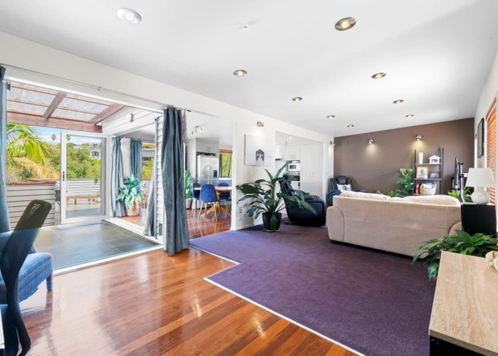  at 34 Kiteroa Terrace, Rothesay Bay, North Shore City, Auckland