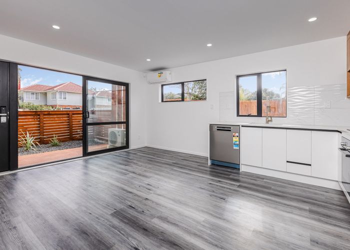  at Lot 2, 7 Gladfield Lane, Te Atatu Peninsula, Waitakere City, Auckland