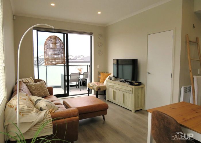  at 6/22 Kerewhenua Crescent, Hobsonville, Waitakere City, Auckland