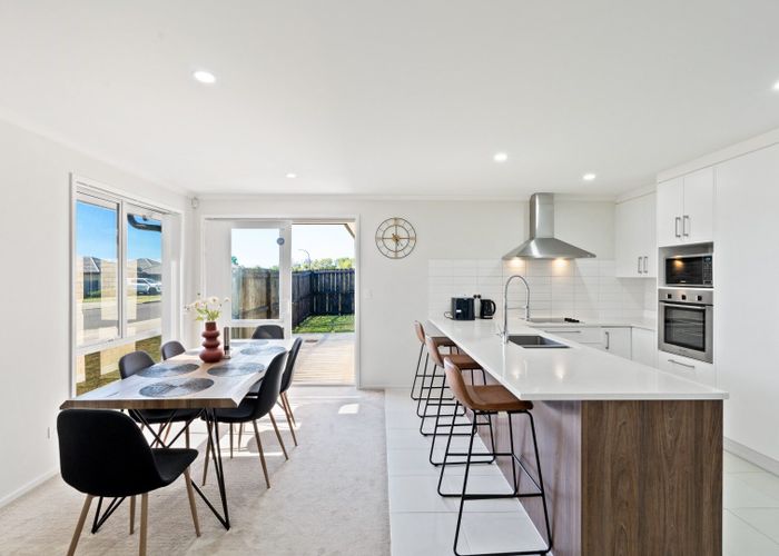  at 4 Captain Mitchell Drive, Opaheke, Papakura