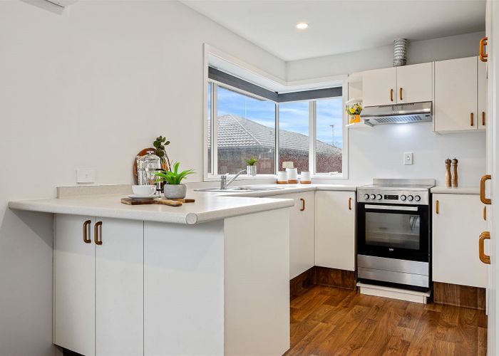 at 2/30 Seymour Street, Hornby, Christchurch