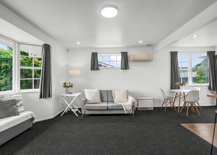  at 9 Laburnum Grove, Maungaraki, Lower Hutt, Wellington