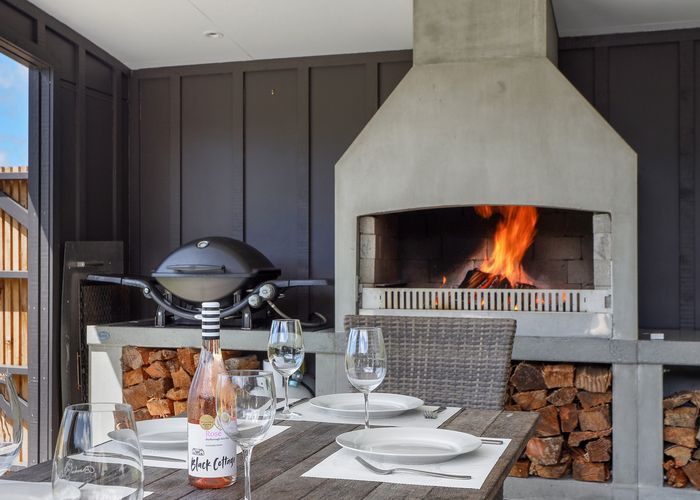  at 90 Spioenkop Road, Kaiwaka