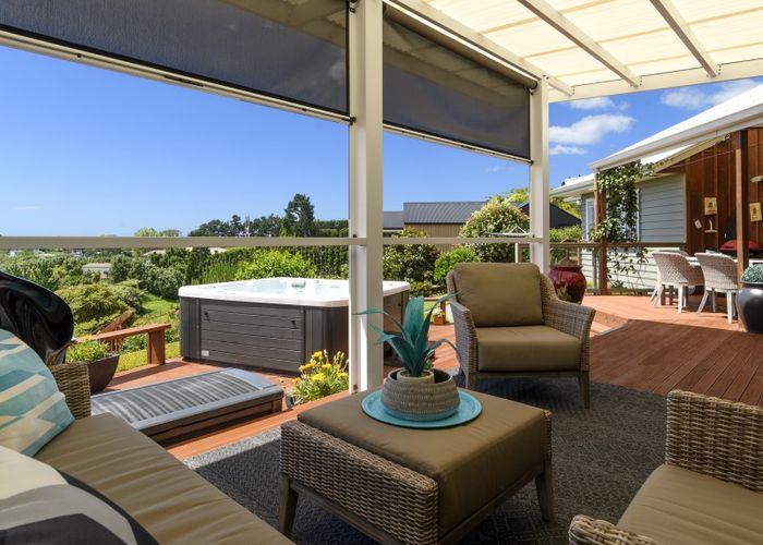  at 29 Roger Guy Place, Welcome Bay, Tauranga