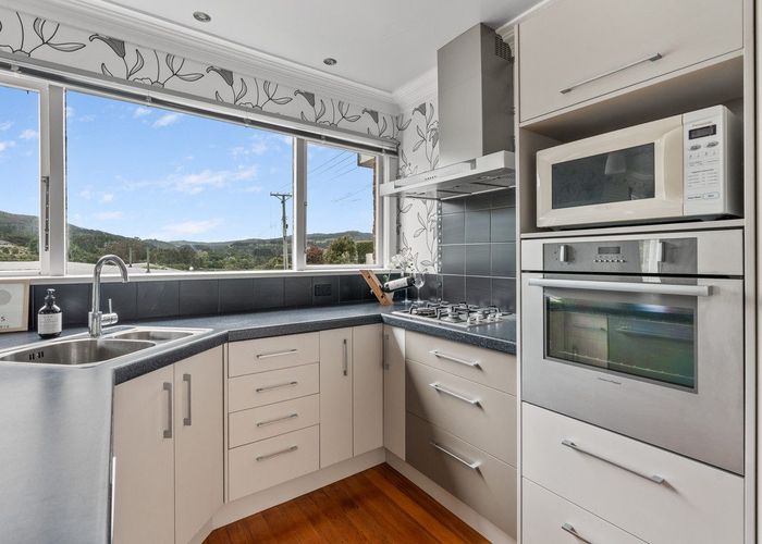  at 5 Upland Street, Helensburgh, Dunedin, Otago