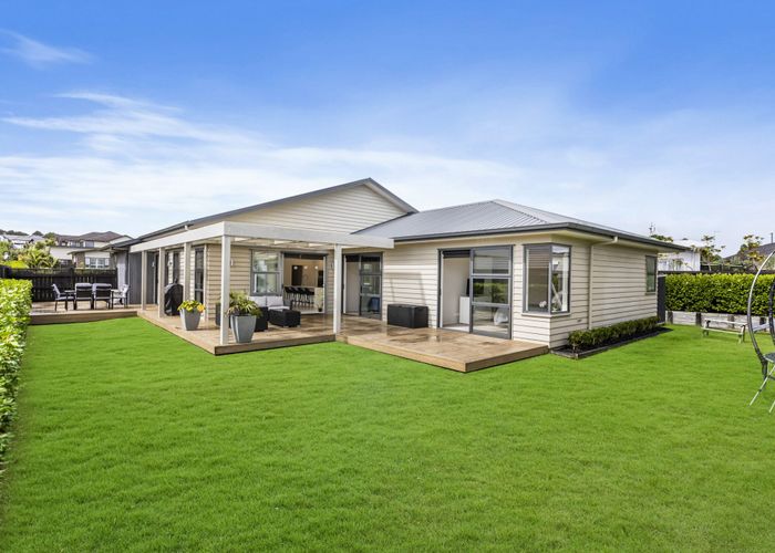  at 27 Doidge Street, Beachlands, Auckland