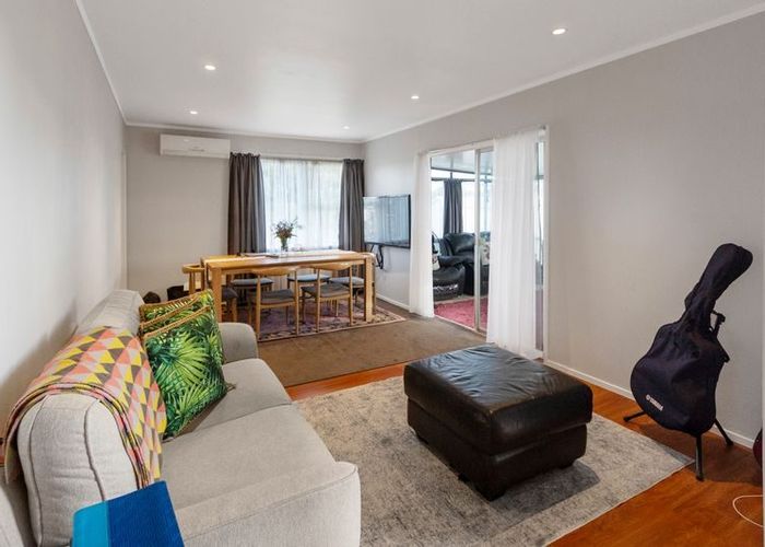  at 2 Hobart Crescent, Manurewa, Manukau City, Auckland