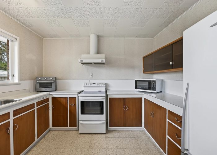  at 16 Cascades Rd, Pakuranga Heights, Manukau City, Auckland