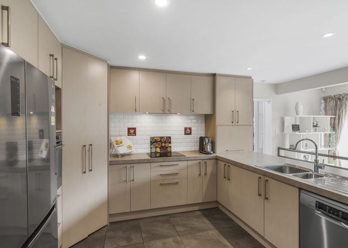  at 33 Glenburn Place, Avonhead, Christchurch
