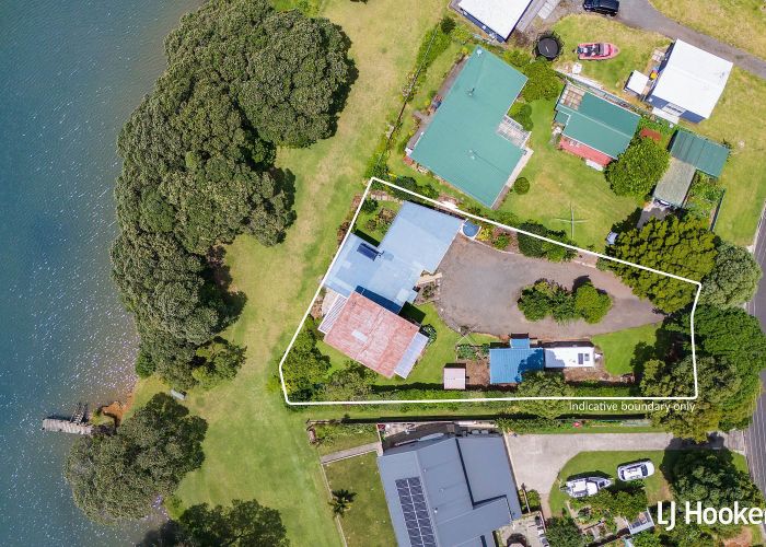  at 10 Roretana Drive, Athenree, Waihi Beach