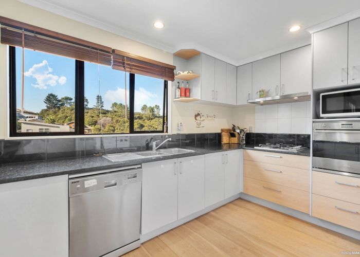  at 17 Quail Drive, Albany Heights, Auckland
