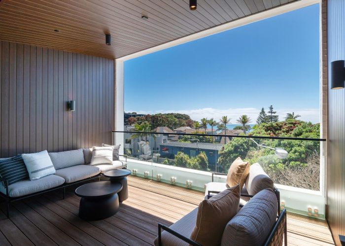  at 13/423-427 Beach Road, Mairangi Bay, North Shore City, Auckland