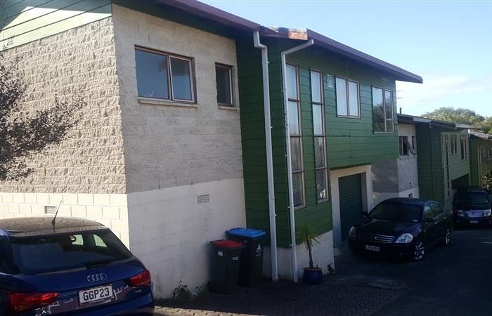  at 2/39 Turama Road, Royal Oak, Auckland City, Auckland