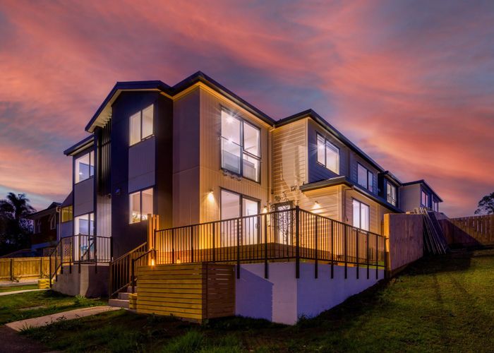  at 7A Maroubra Place, Botany Downs, Manukau City, Auckland