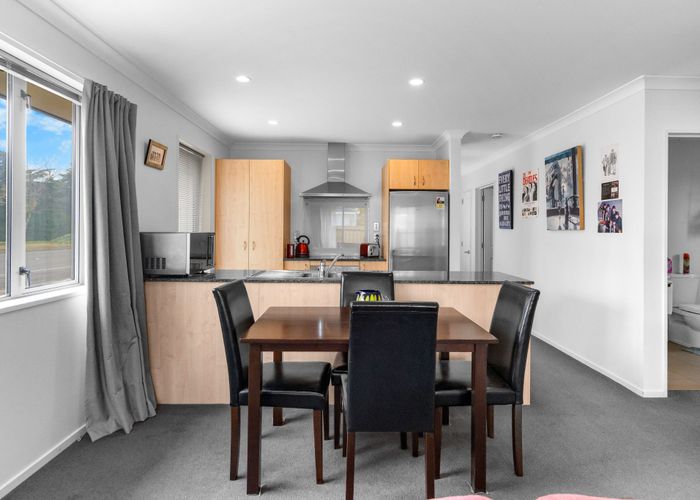  at 1/335 Main South Road, Hornby, Christchurch City, Canterbury