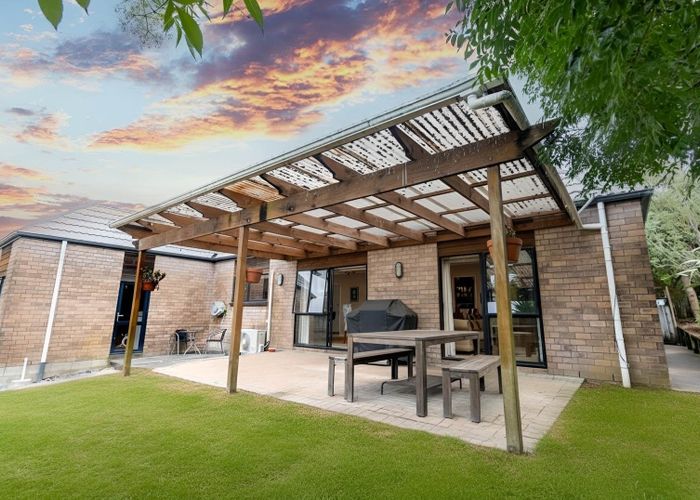  at 12 Skybird Place, Glen Eden, Waitakere City, Auckland