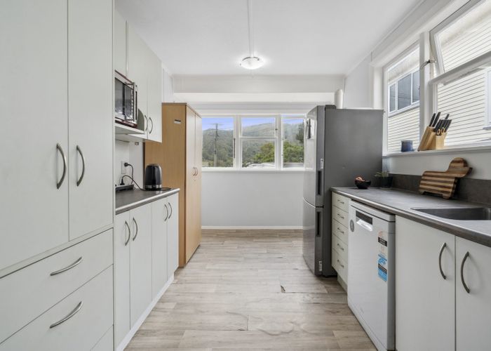  at 9 Amundsen Grove, Stokes Valley, Lower Hutt