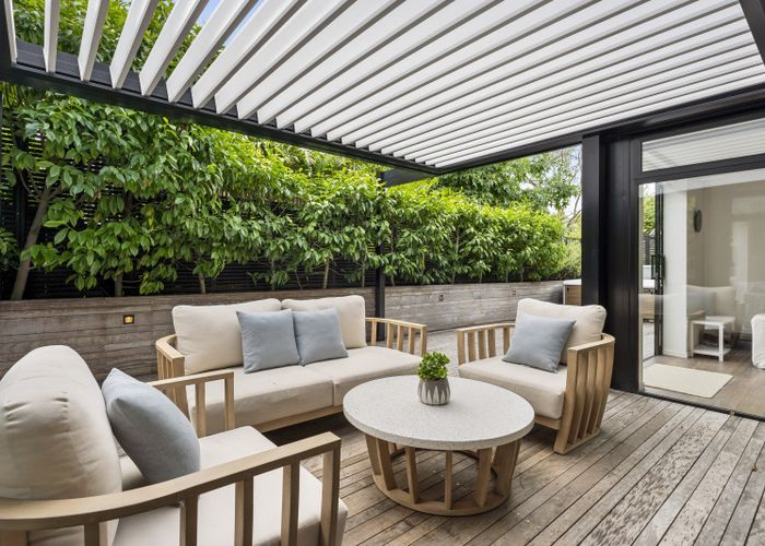  at 25A Premier Avenue, Point Chevalier, Auckland