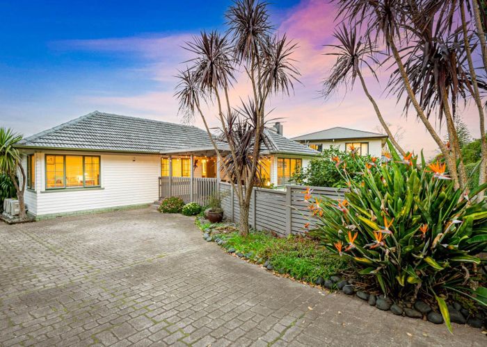  at 3 Kervil Avenue, Te Atatu Peninsula, Waitakere City, Auckland