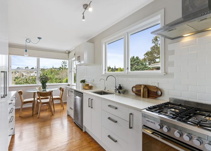  at 76 Lauderdale Road, Birkdale, North Shore City, Auckland