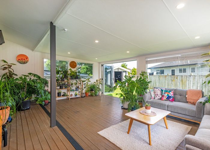  at 19 Peppertree Glade, Kelvin Grove, Palmerston North, Manawatu / Whanganui