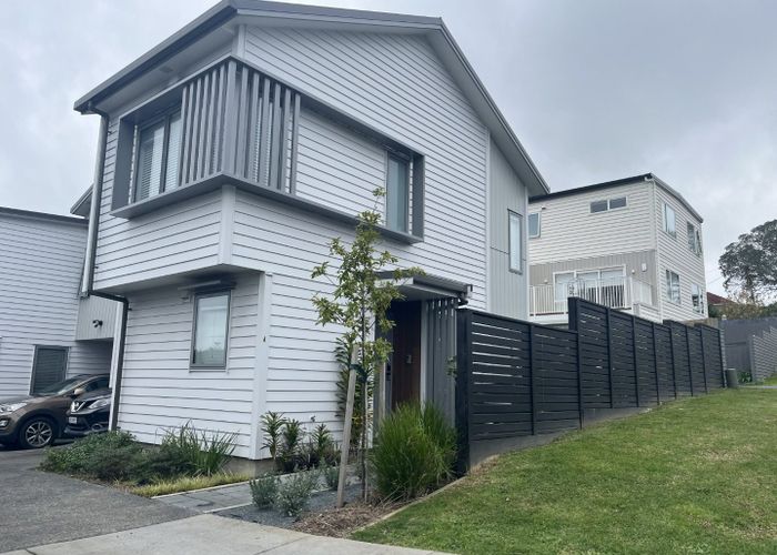  at 48a Lyttelton Avenue, Forrest Hill, North Shore City, Auckland