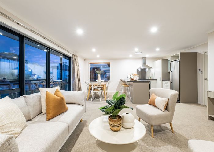  at 5 Paparoa Crescent, Aotea, Porirua, Wellington