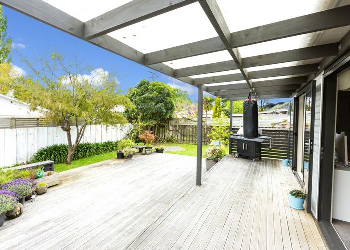  at 39 Heretaunga Square, Silverstream, Upper Hutt