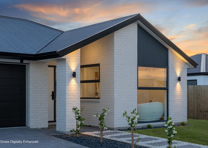  at 18 Benrogan Drive, Halswell, Christchurch City, Canterbury