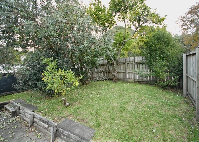  at 48 Salamanca Road, Sunnynook, Auckland