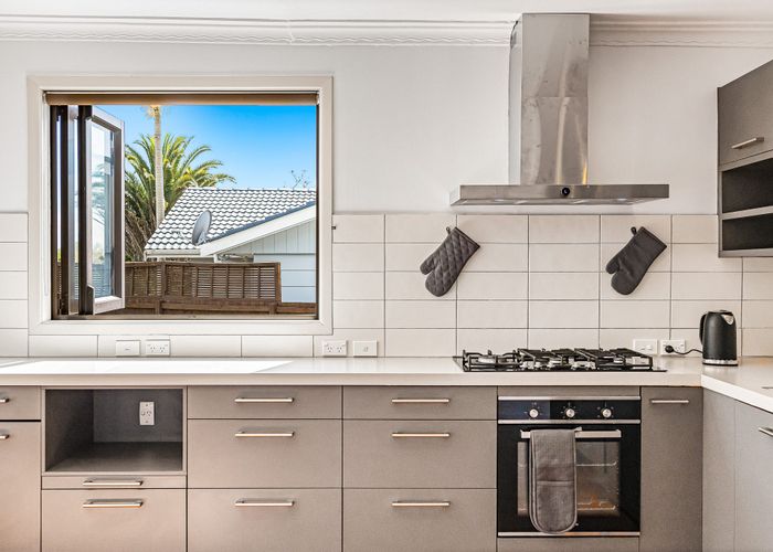  at 37A Border Road, Henderson, Waitakere City, Auckland