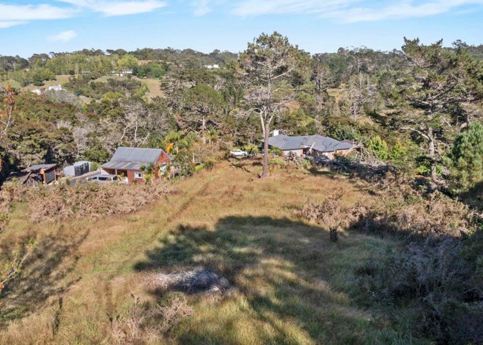 For sale 100 Paremoremo Road, Albany, North Shore City, Auckland
