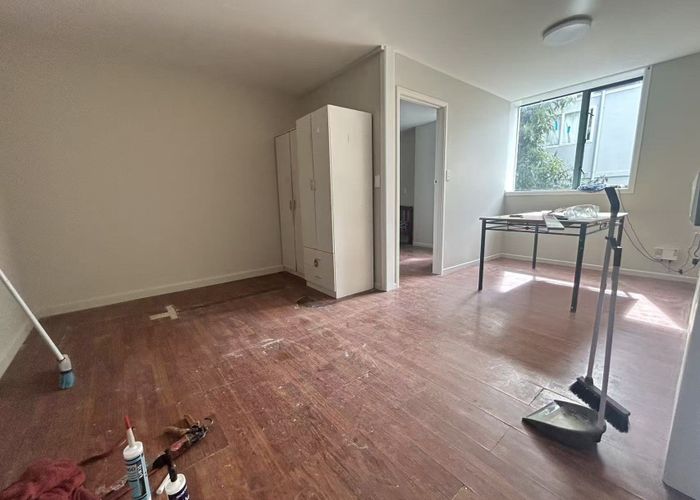  at D2/37A Hayr Road, Three Kings, Auckland City, Auckland