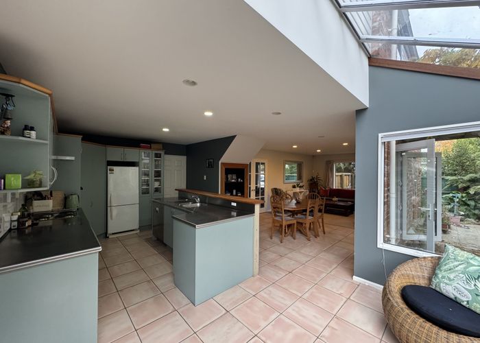  at 20 Cashmere Road, Cashmere, Christchurch City, Canterbury