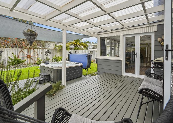  at 6 Vectis Road, Hillcrest, Hamilton, Waikato