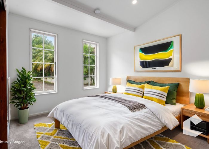  at 2/235 Sunset Road, Sunnynook, Auckland