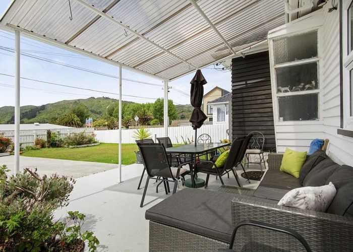  at 11 Wainuiomata Road, Wainuiomata, Lower Hutt, Wellington