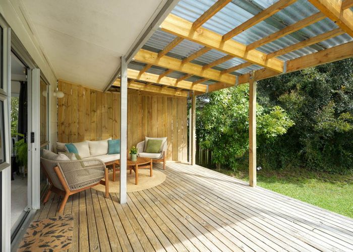  at 20 Taranui Place, Henderson, Waitakere City, Auckland