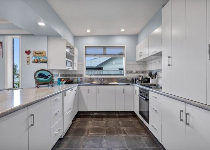  at 28 Maire Street, Hawera