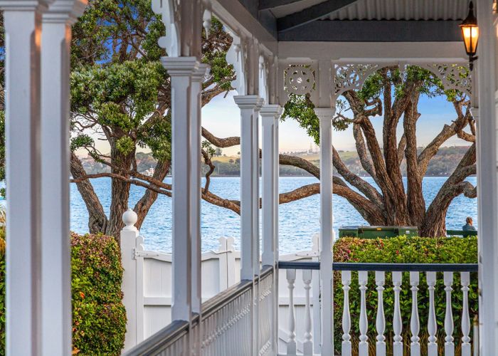  at 42 King Edward Parade, Devonport, Auckland