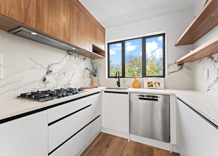  at 83B Penzance Road, Mairangi Bay, North Shore City, Auckland