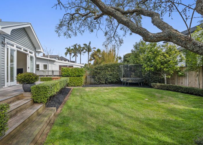  at 8 Hasbury Ave, Mount Eden, Auckland City, Auckland